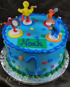 Sesame Street Birthday Cakes on Cake Featuring The Sesame Street Gang With Instruments  Vanilla Cake